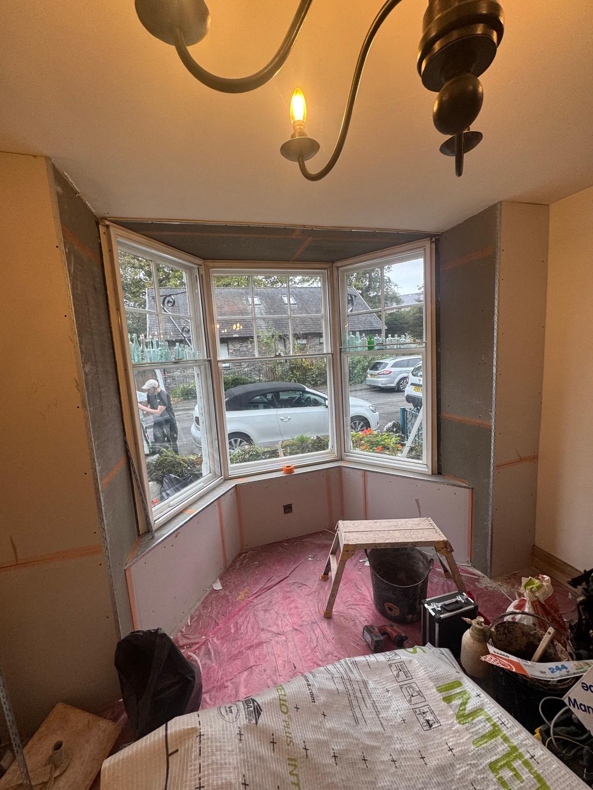 External bay window skimmed